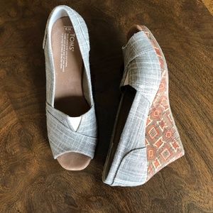 TOMS peep toe Cork Wedge, Size 9